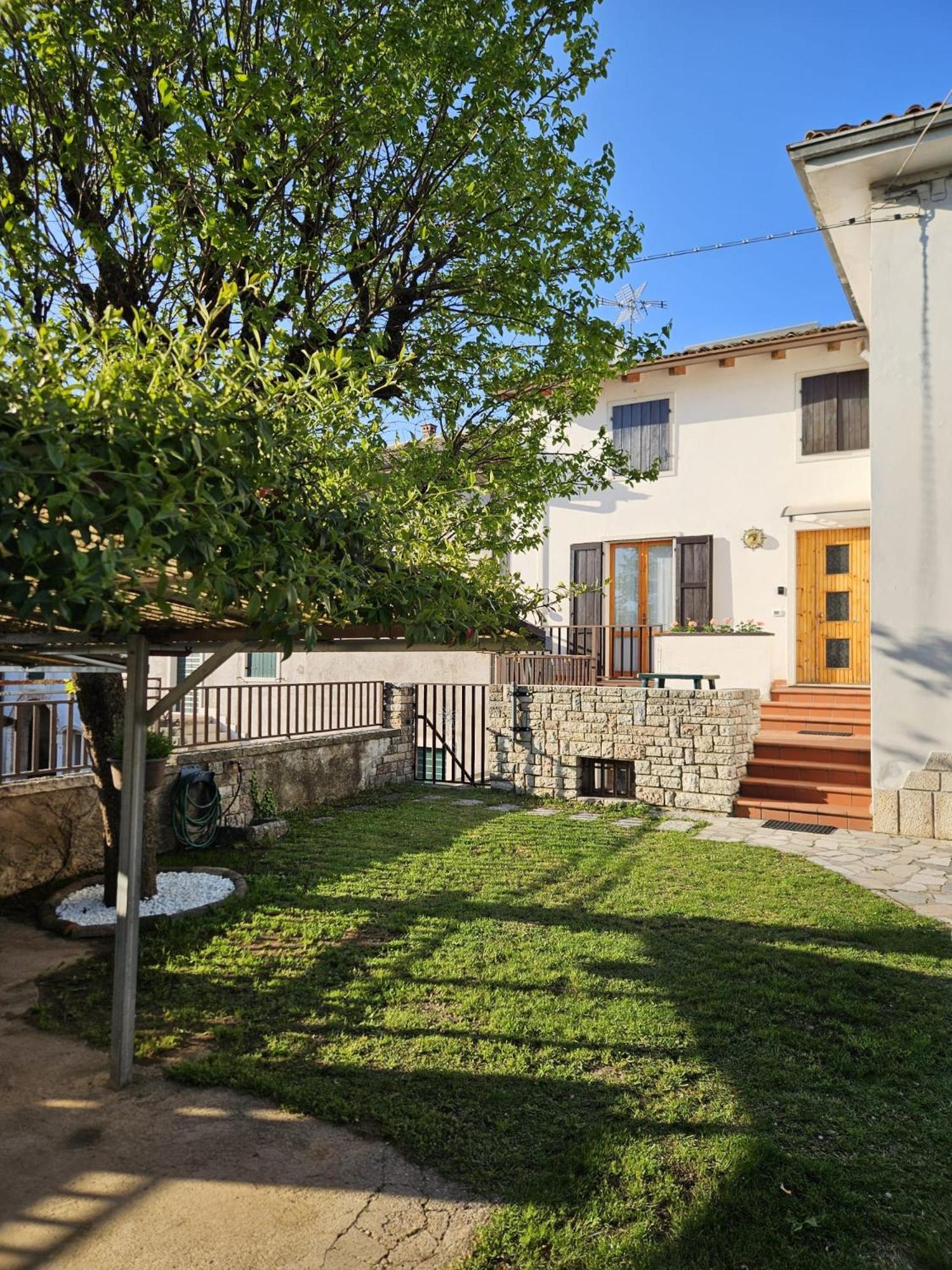 Casa Dell'Alpino Villa Caprino Veronese Bagian luar foto
